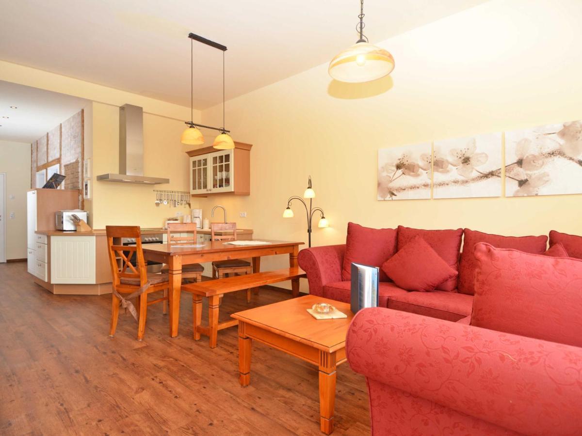 Villa "To Hus" In Sellin - Appartement 02 Mit Kamin Und Balkon Екстериор снимка