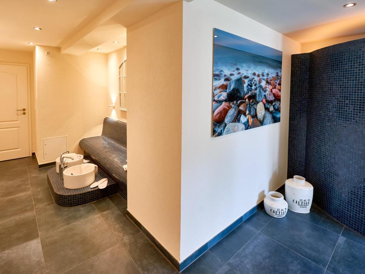 Villa "To Hus" In Sellin - Appartement 02 Mit Kamin Und Balkon Екстериор снимка